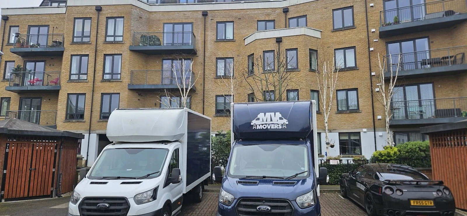 Two-van flat move – Apartment block, booked lift – MV Movers